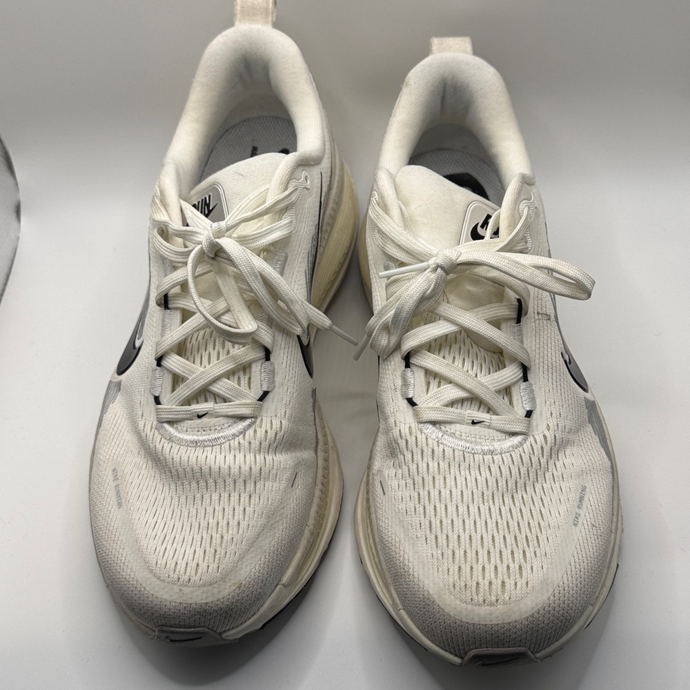 Nike Vomero 18, Summit White Coconut Milk - Picture 3 of 4